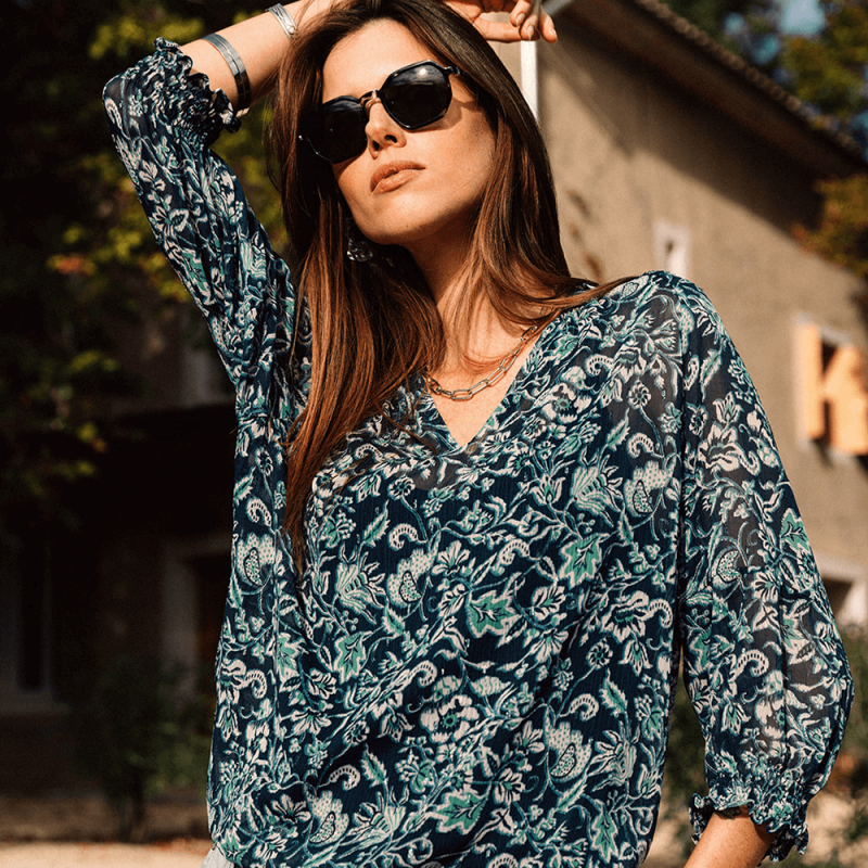 Blouse au tissu français imprimé floral bleu et vert