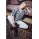 Pull doux motif zèbre écru et noir