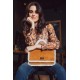Sac forme cartable rectangulaire suédine camel et fausse fourrure