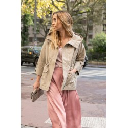 Beige parka cape volume