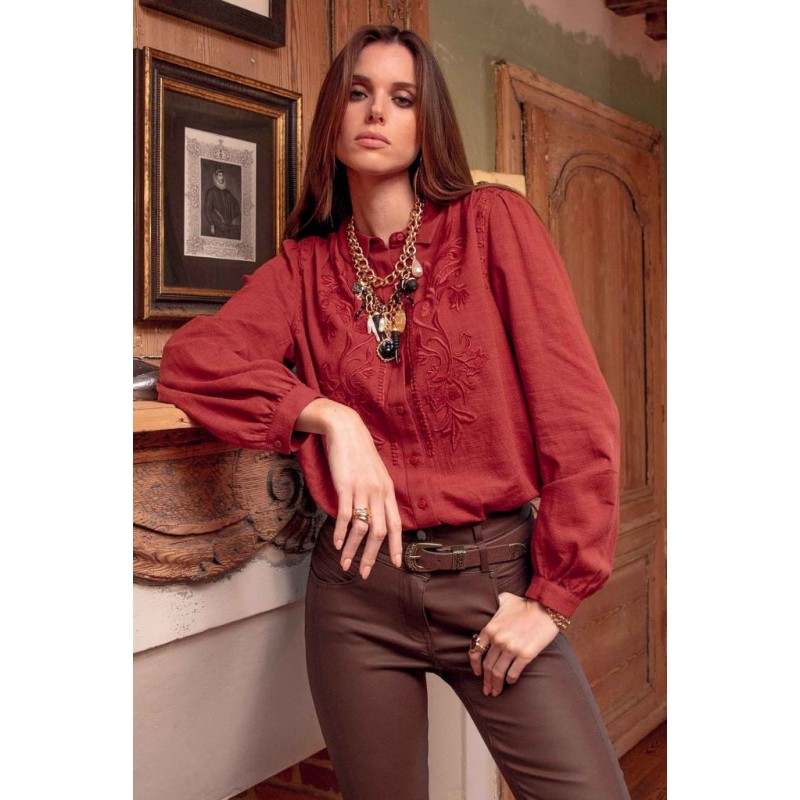 Chemise à broderie brique