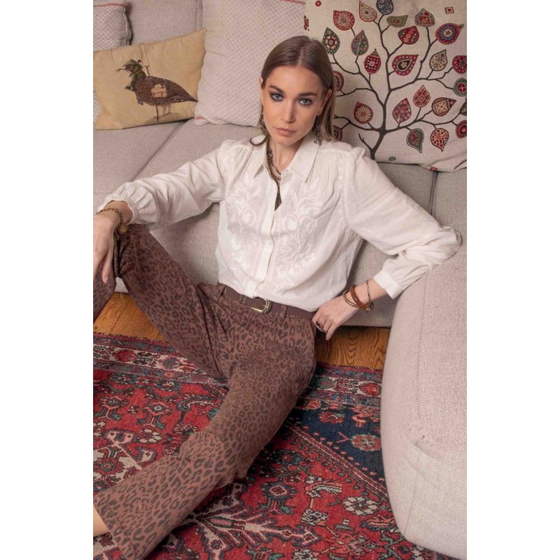 Chemise à broderie écru