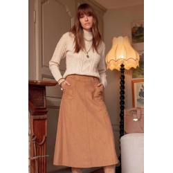 Long skirt in camel suede
