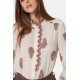 Chemise esprit jabot et imprimé choco