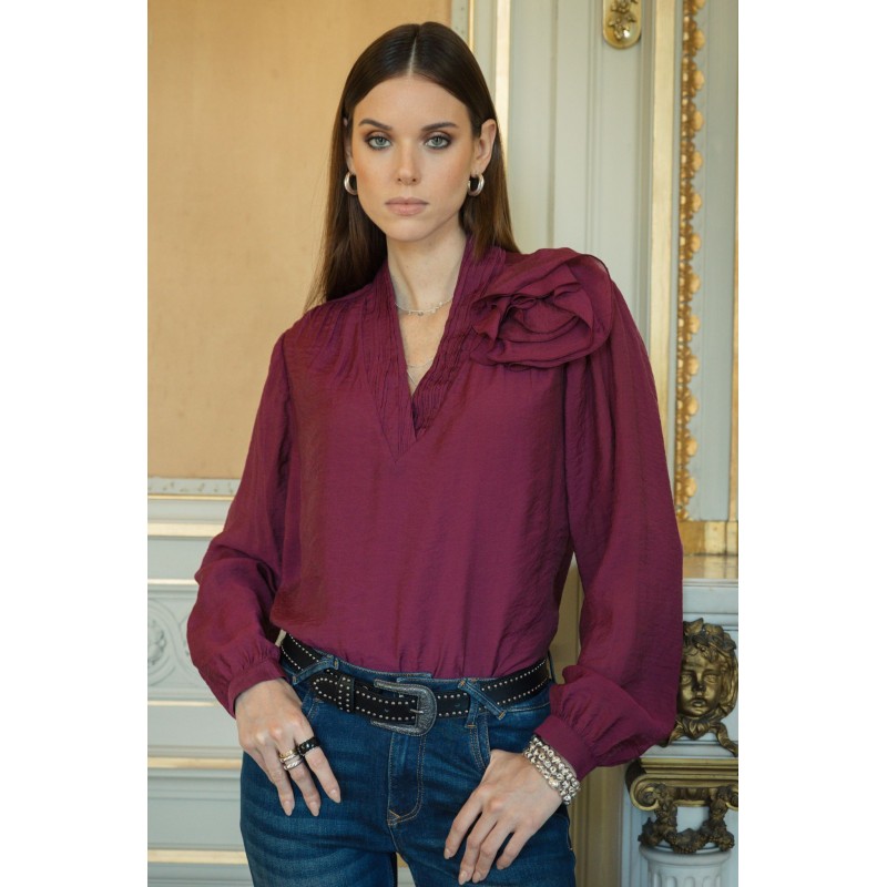 Blouse à grosse fleur lie de vin