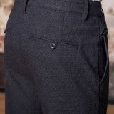 Pantalon droit en stretch à carreaux bleu marine