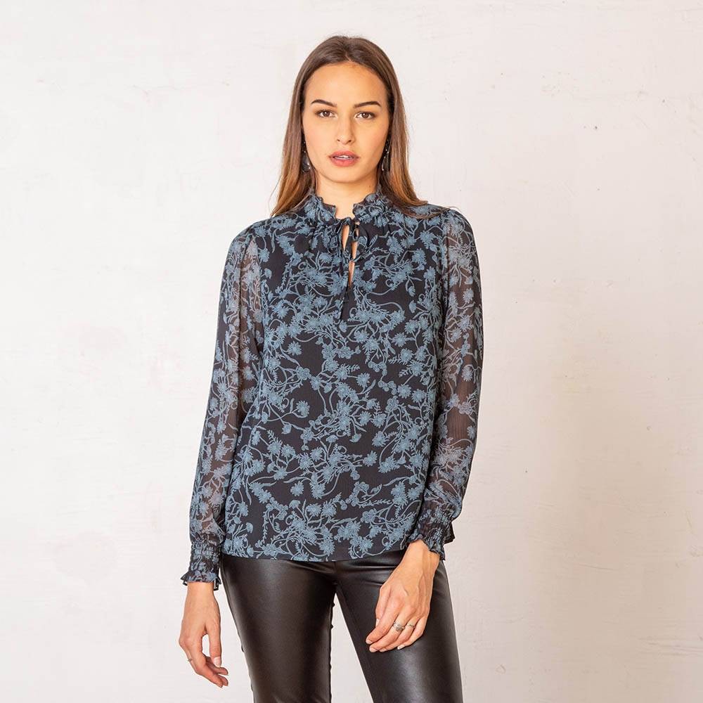  Blouse  bleue en voile   manches  longues co responsable 