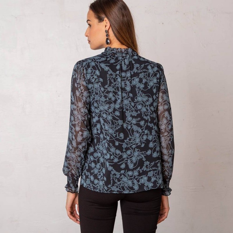  Blouse  bleue en voile   manches  longues co responsable 