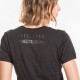 T-shirt noir éco-responsable en coton bio à col V et manches courtes
