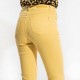 Pantalon slim jaune confortable et galbant en coton et lyocell éco-responsable