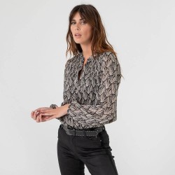 Loose shirt in black and beige print