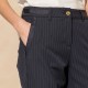 Pantalon de tailleur à fines rayures tennis navy et ocre