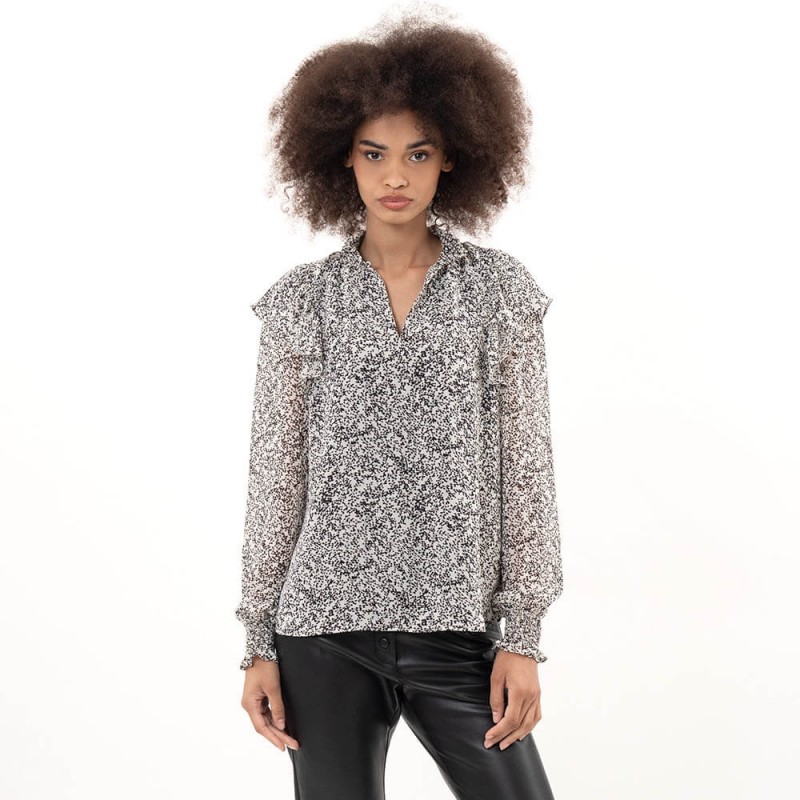 Blouse noire et écrue détails volants et col montant smocké | Elora