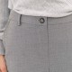 Pantalon gris clair coupe cigarette à galons argentés