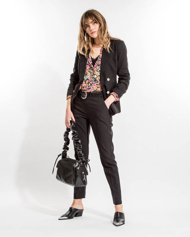 Comment porter le tailleur pantalon femme ce printemps ?